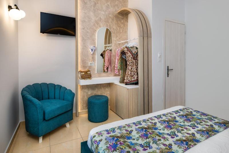 Superior Double Room image 3