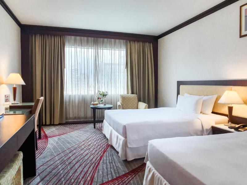 Deluxe Twin Room image 4