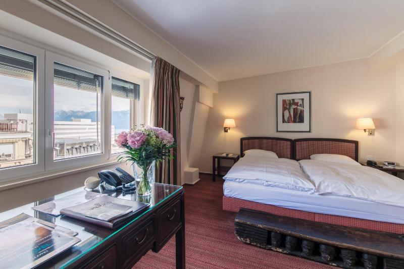 Superior Double Room image 3