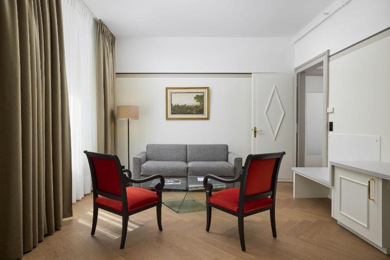 Junior Suite image 3