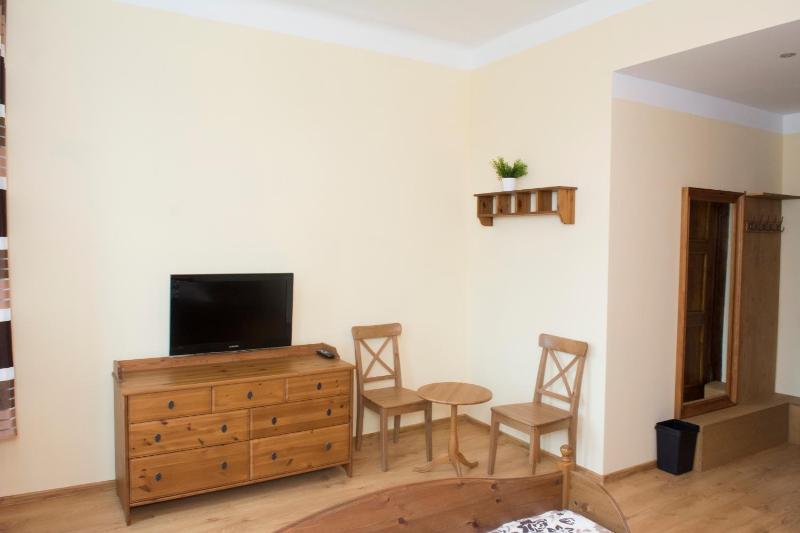 Standard Double Room image 4