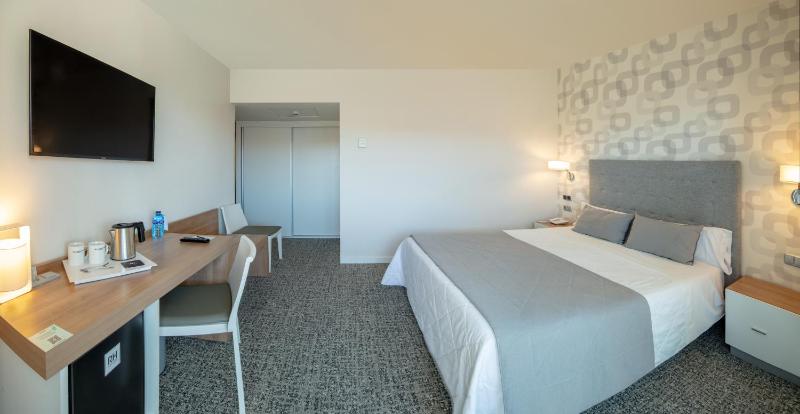 Double Room (1 Adult) with terrace image 4