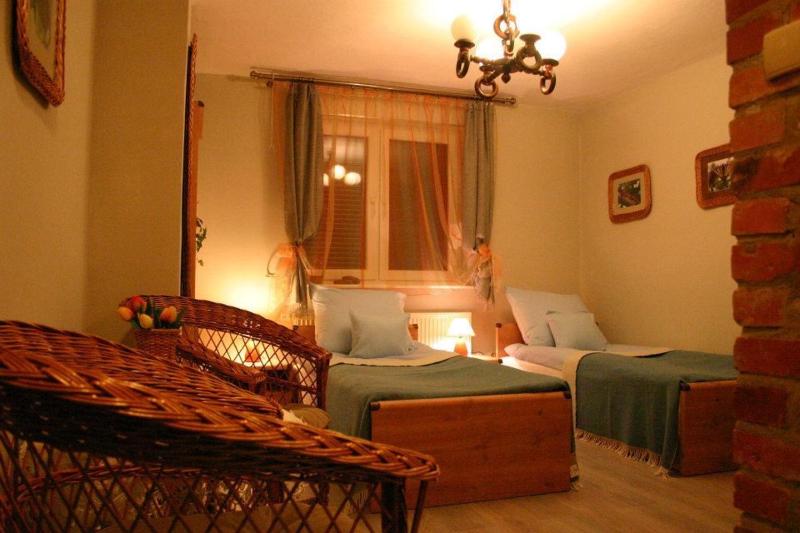 Double or Twin Room with Bathroom image 3