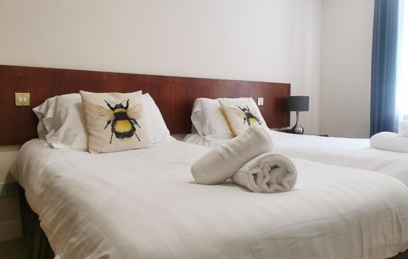 Standard Double Room image 2