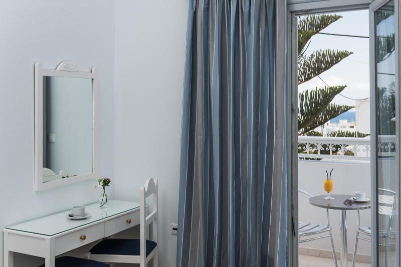 Triple Room image 3