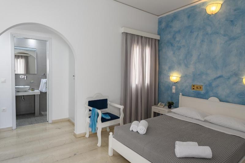 Standard Twin Room image 2