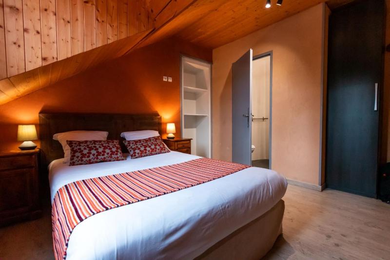 Standard Double Room image 4