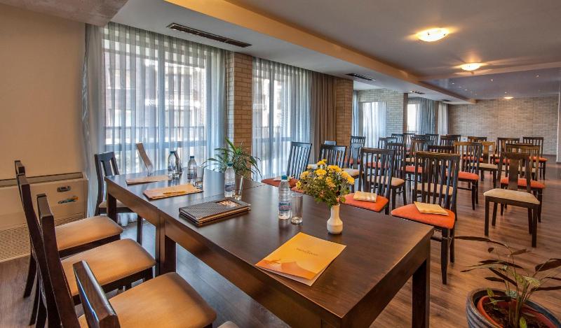 Grand Royale Apartment Complex & Spa - image 44