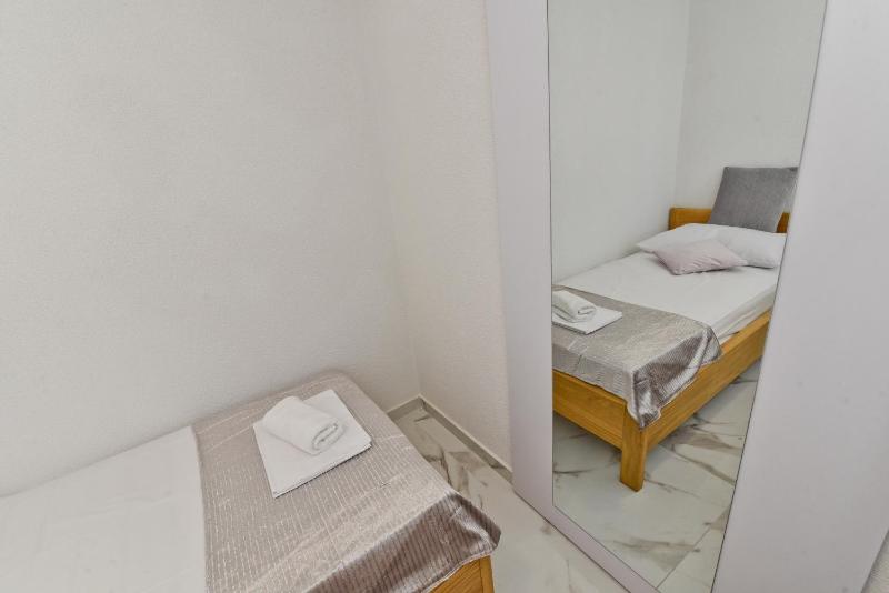 Two-Bedroom Apartment with Living Room image 1
