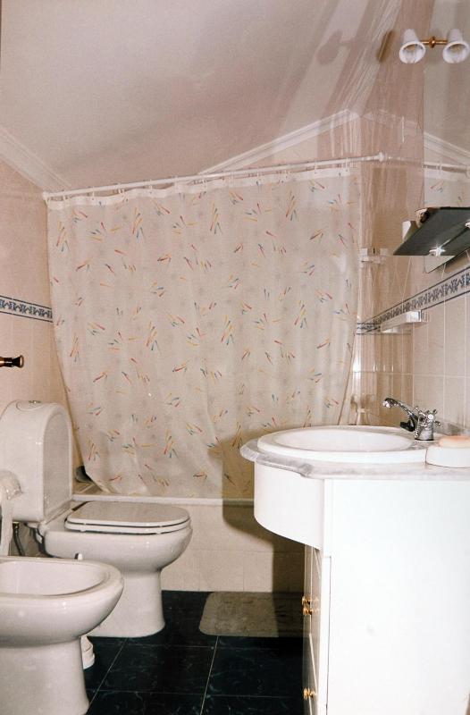 Three-Bedroom House image 2