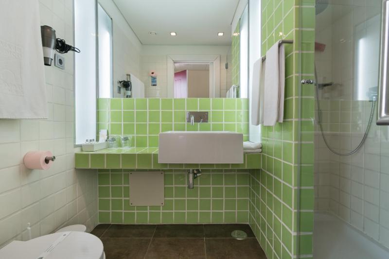 Twin Room with Land View image 2