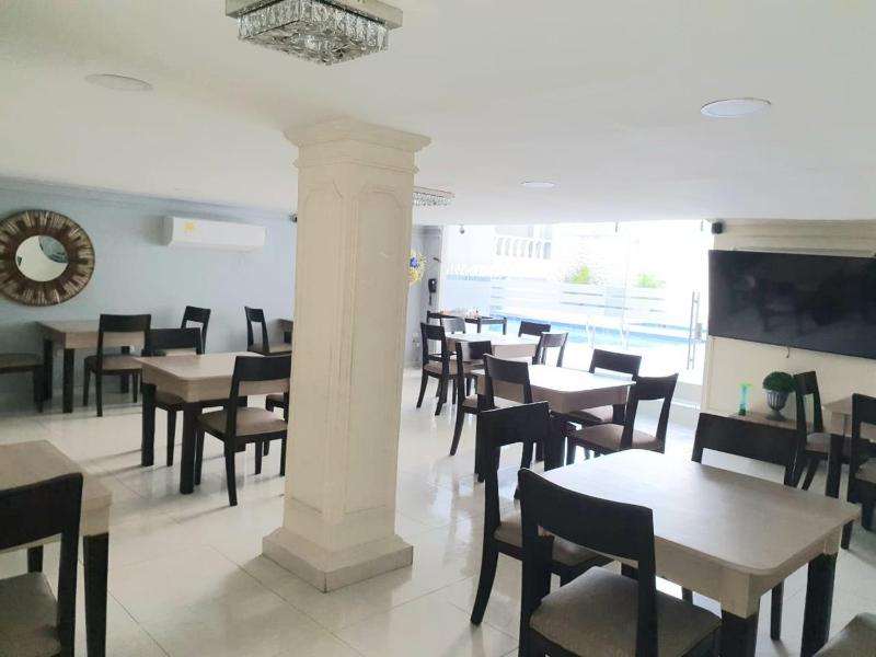 Hotel Puerta de Oro - image 30