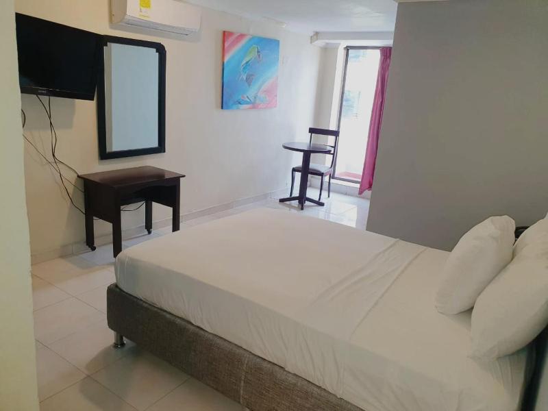 Hotel Puerta de Oro - image 27