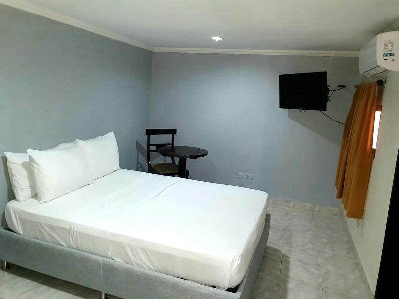 Hotel Puerta de Oro - image 19