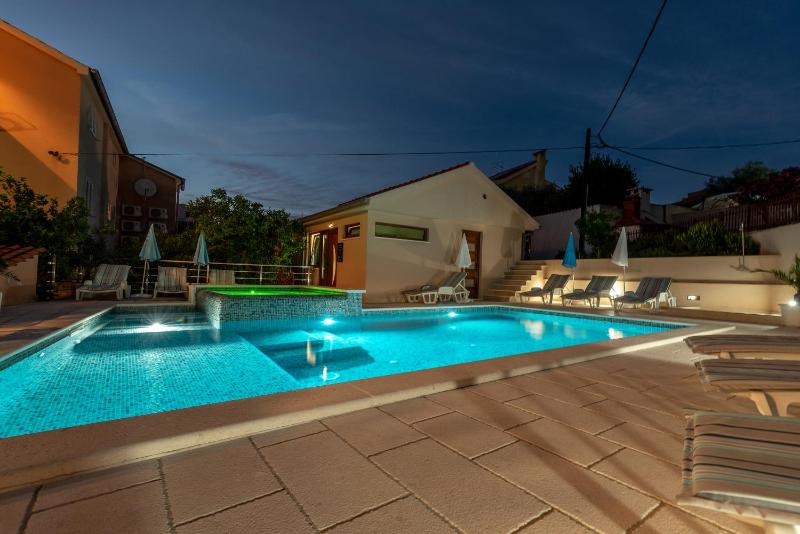 Three-Bedroom Apartment (6 Adults) image 4