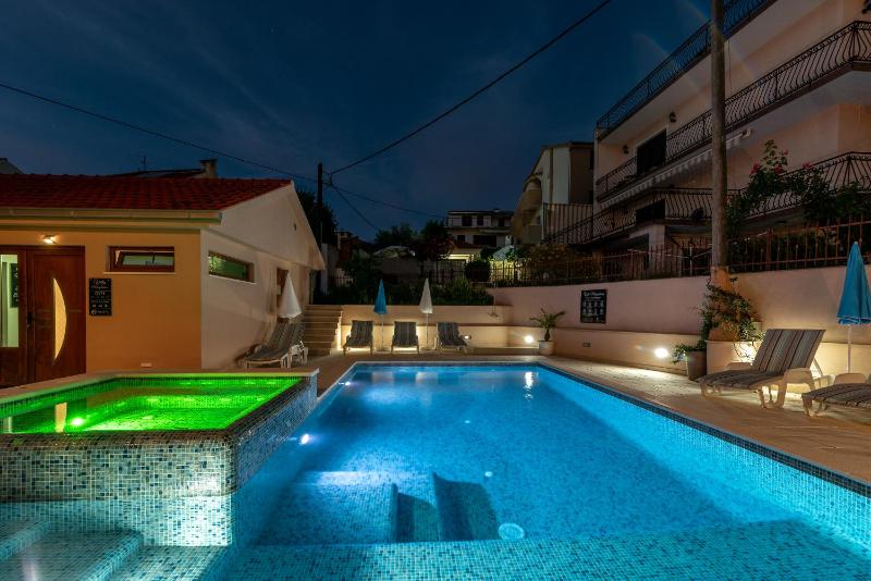 Studio Apartment with Sea View image 3