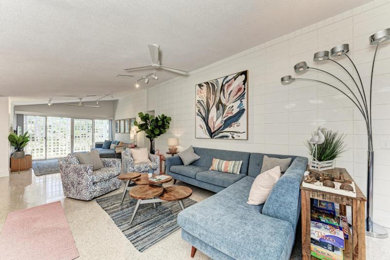 One Day More: Spectacular Oasis Backyard with Pool & Spa by Anna Maria Life Vacation Rentals - image 41