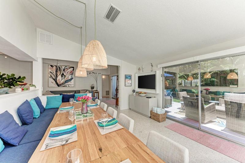 One Day More: Spectacular Oasis Backyard with Pool & Spa by Anna Maria Life Vacation Rentals - image 16
