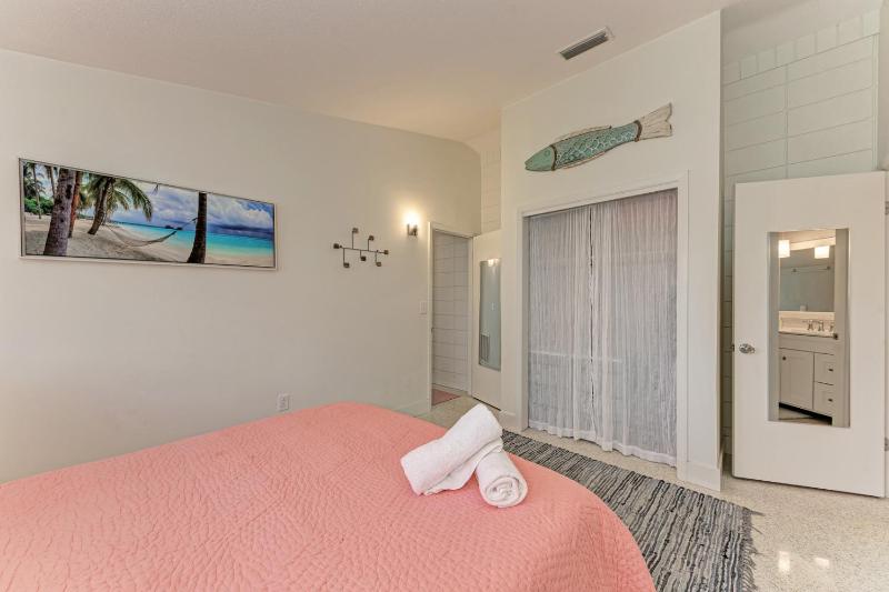 One Day More: Spectacular Oasis Backyard with Pool & Spa by Anna Maria Life Vacation Rentals - image 29
