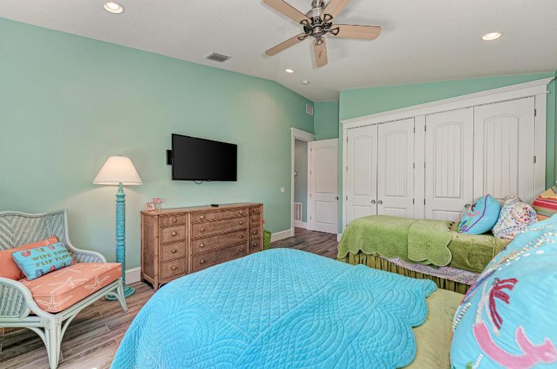 Blue Palm Paradise - 205 - 65th - image 35