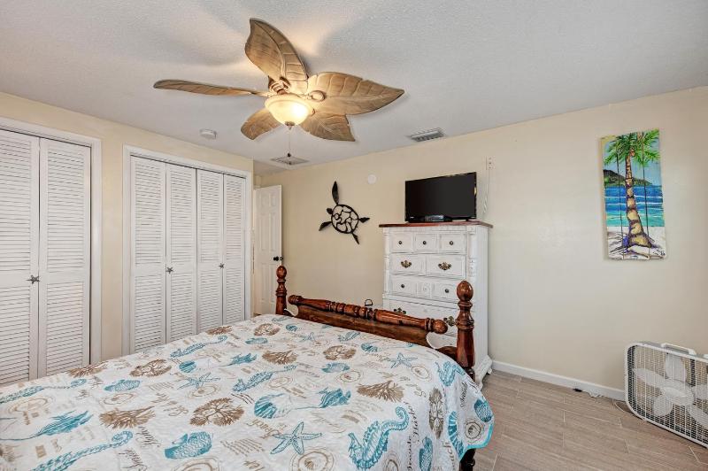 Island Getaway - 205 - 56th - image 25