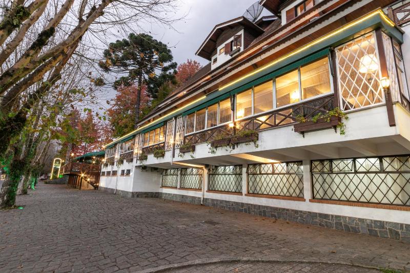 Le Suisse Elegance Hotel - image 41
