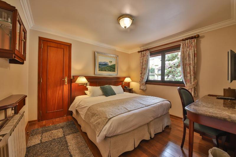 Le Suisse Elegance Hotel - image 27
