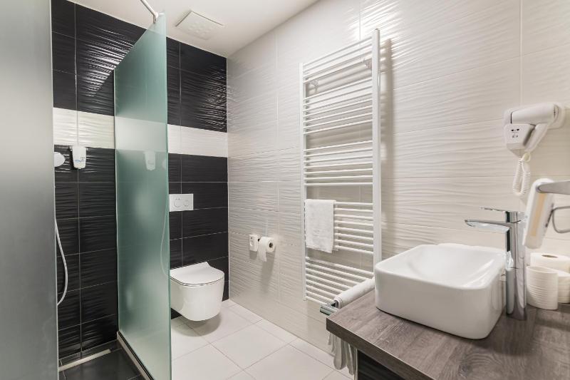 Double Room with Private SPA image 3