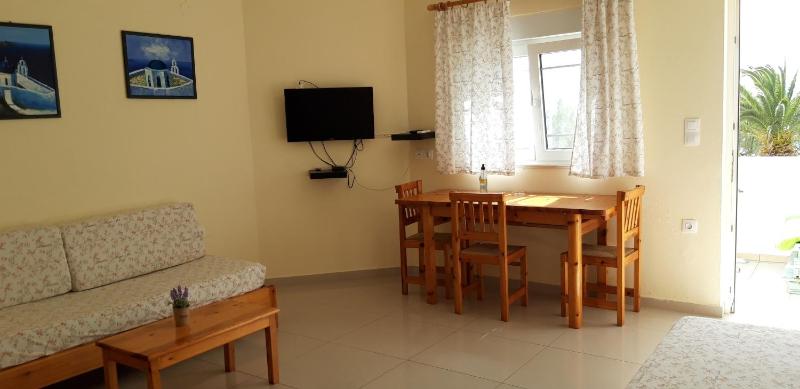 One-Bedroom Apartment with Sea View image 4