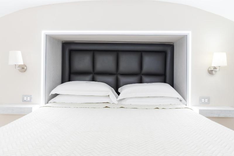 Apartment - Split Level image 4