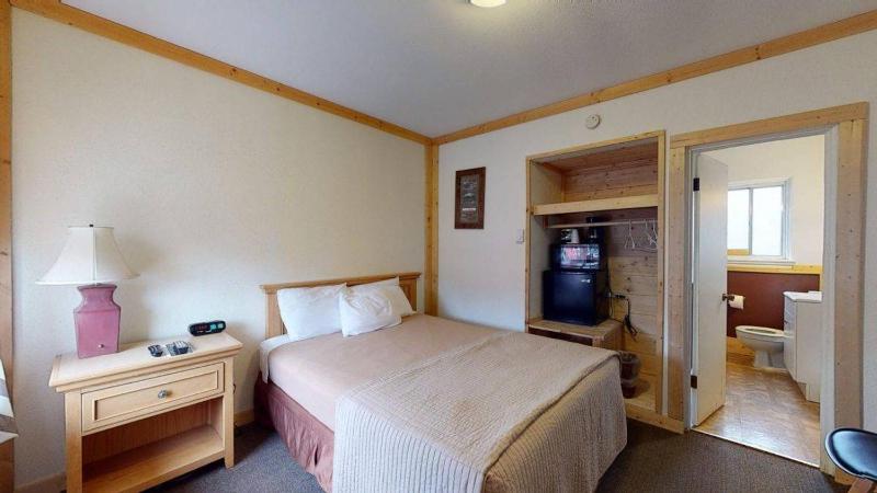 Budget Single Room image 3