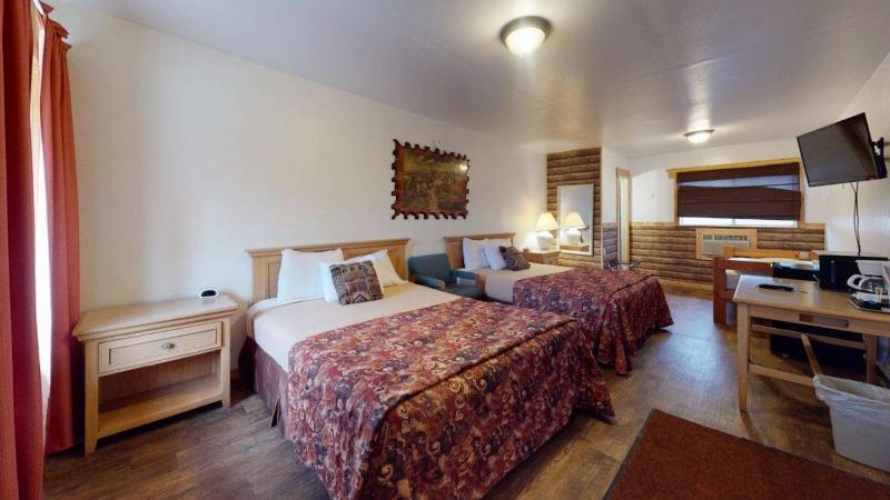 Standard Queen Room image 1