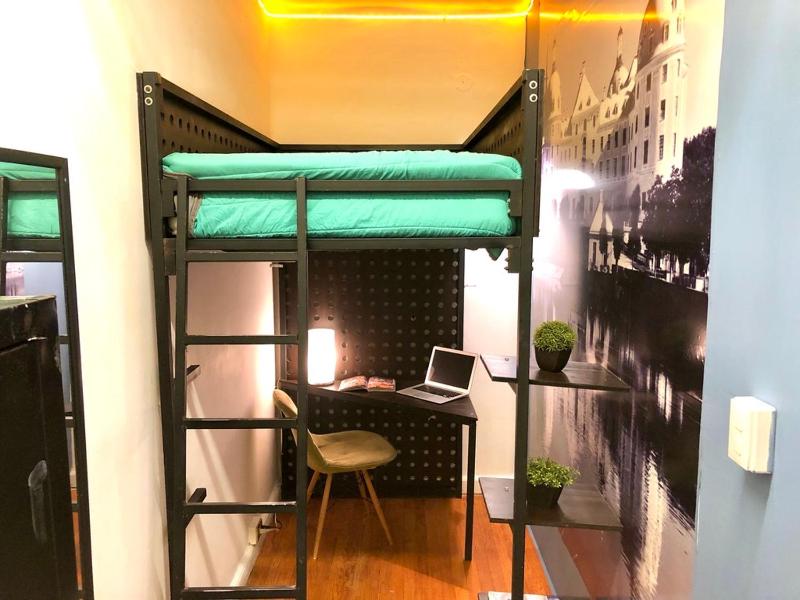 Roomies Hostel Condesa - image 2
