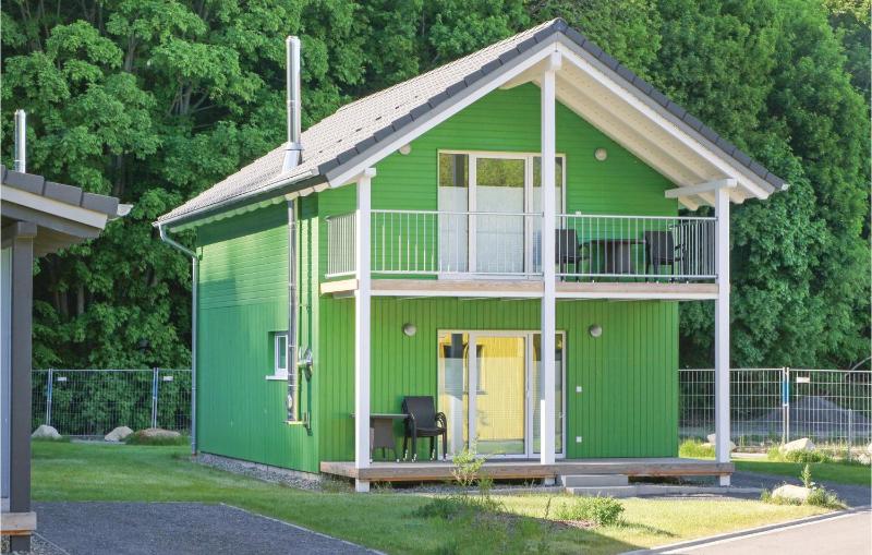Four-Bedroom Holiday Home image 1
