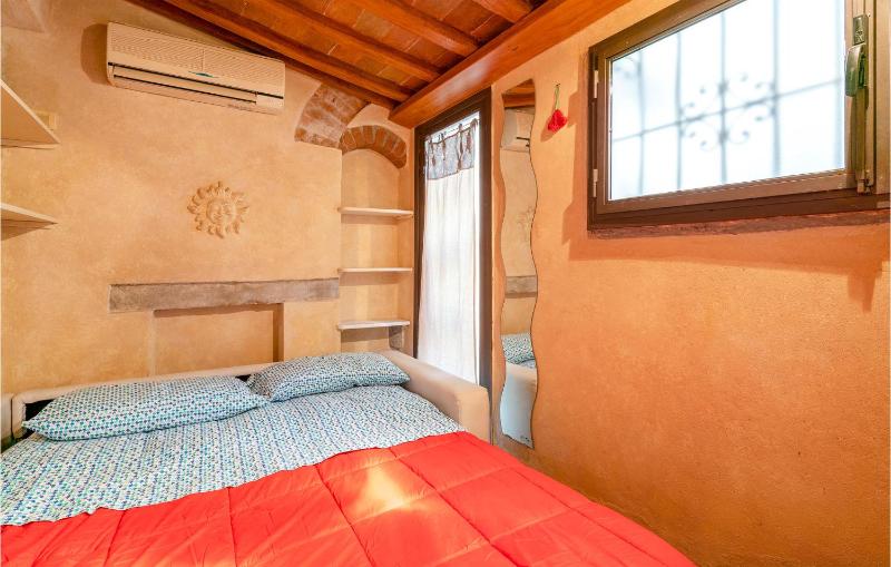 Amazing Apartment In Firenze - image 10