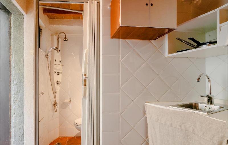 Amazing Apartment In Firenze - image 16