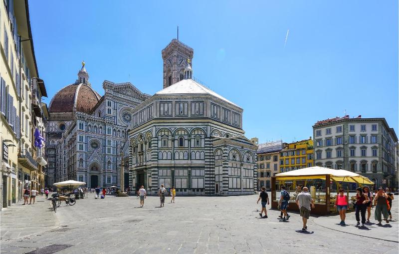 Amazing Apartment In Firenze - image 2