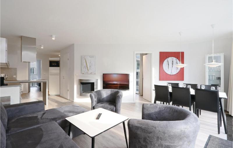 Three-Bedroom Apartment image 1