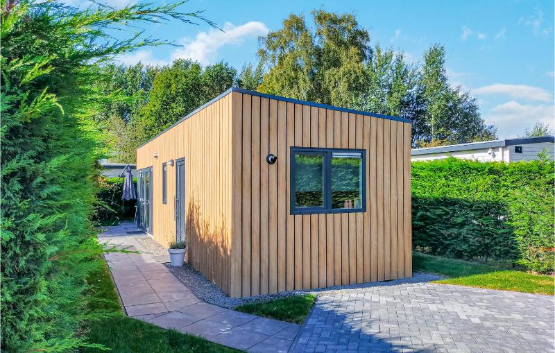 Nice Home In Heinkenszand With Kitchen Images