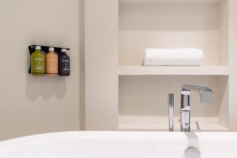 King Suite - Smoking