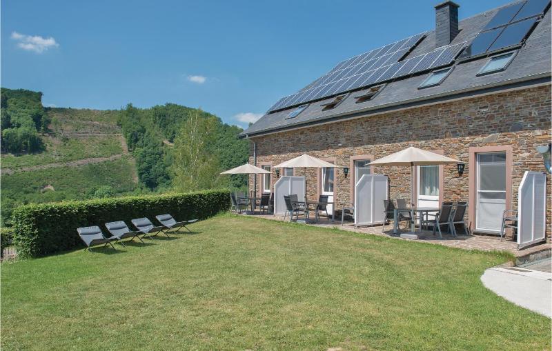 Three-Bedroom Holiday Home  image 1