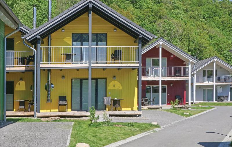 Four-Bedroom Holiday Home image 1