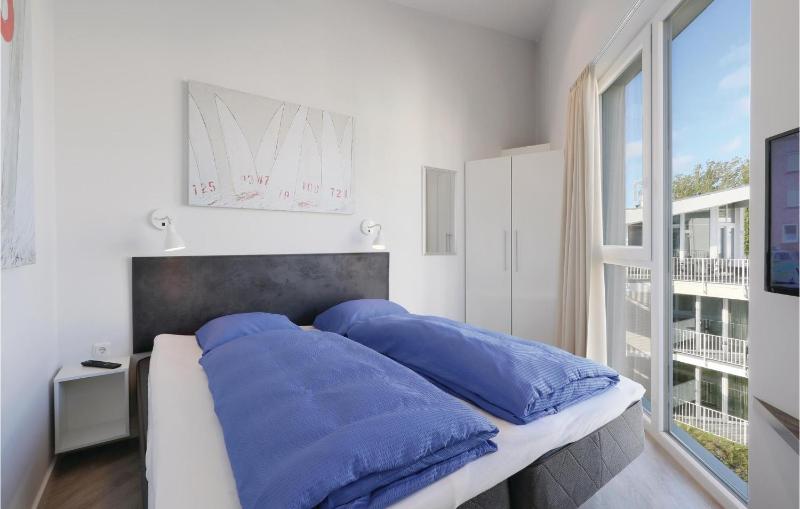 One-Bedroom Apartment image 1
