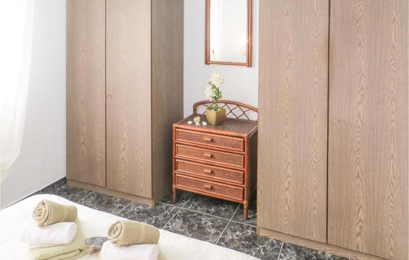 Two-Bedroom Apartment image 4