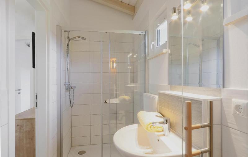 Two-Bedroom Holiday Home image 2