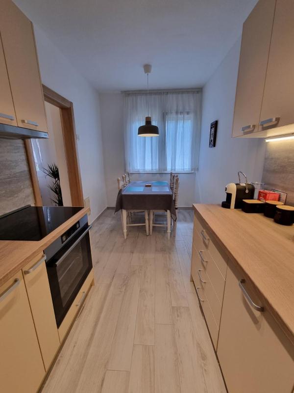 Golden Fields Apartment near the Old Town - image 4