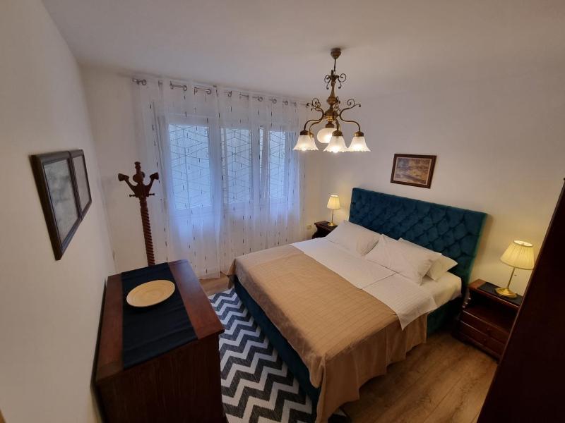Golden Fields Apartment near the Old Town - image 3