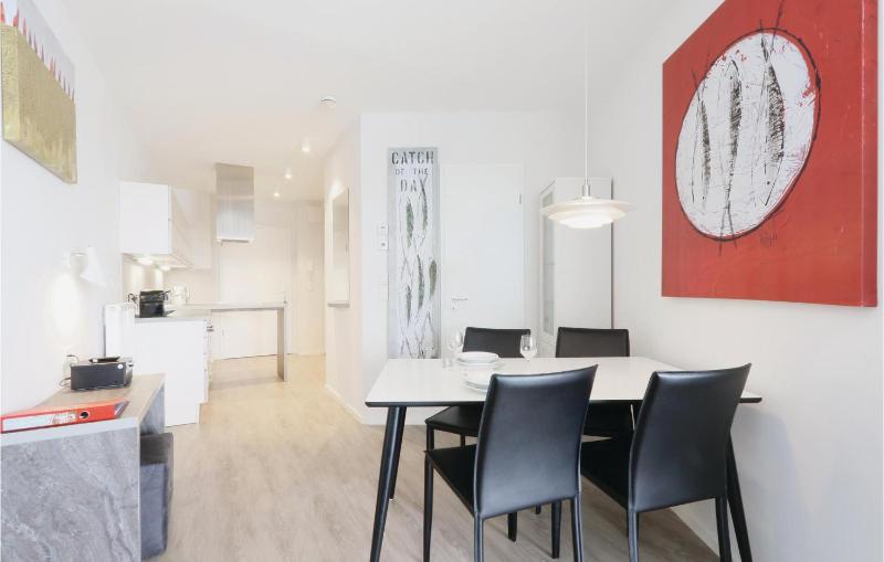 One-Bedroom Apartment image 1