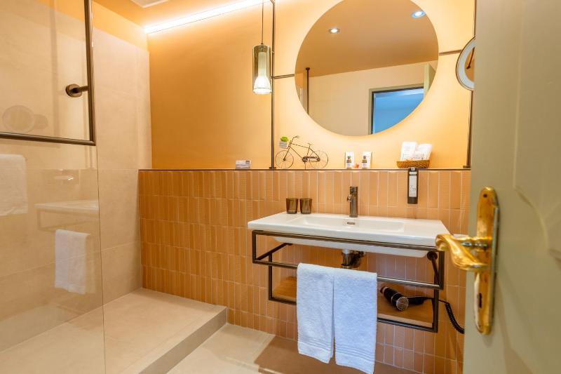 Junior Suite image 4