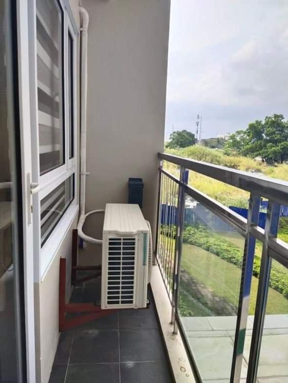 Cool Suites Tower B in Tagaytay 1 Br w/ Balcony - image 13